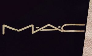 化粧品ブランド「MAC」